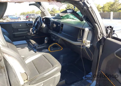 2022 Ford Bronco Badlands z USA, uszkodzony, nr VIN 1FMDE5CP9NLB82078